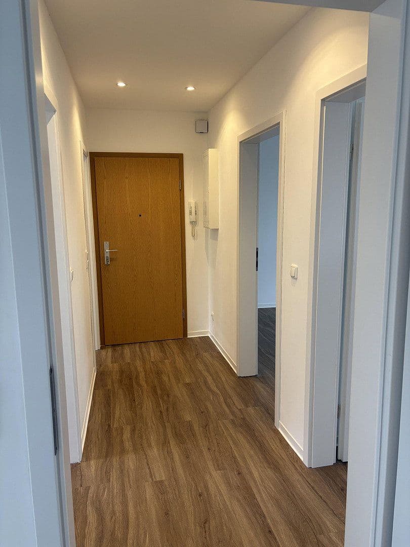 Prenájom bytu 3-izbový 62 m², Straße der DSF 32, Güstrow, Meklenbursko-Predpomoransko Prenájom bytu 3-izbový 62 m², Straße der DSF 32, Güstrow, Meklenbursko-Predpomoransko