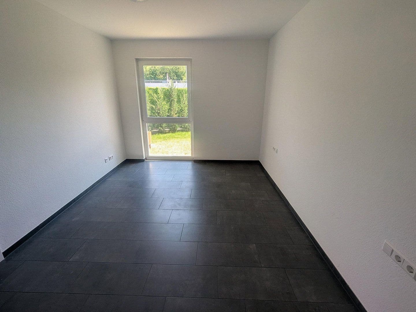 Prenájom bytu 2-izbový 63 m², Kirchheim am Neckar, Bádensko-Wurttembersko Prenájom bytu 2-izbový 63 m², Kirchheim am Neckar, Bádensko-Wurttembersko