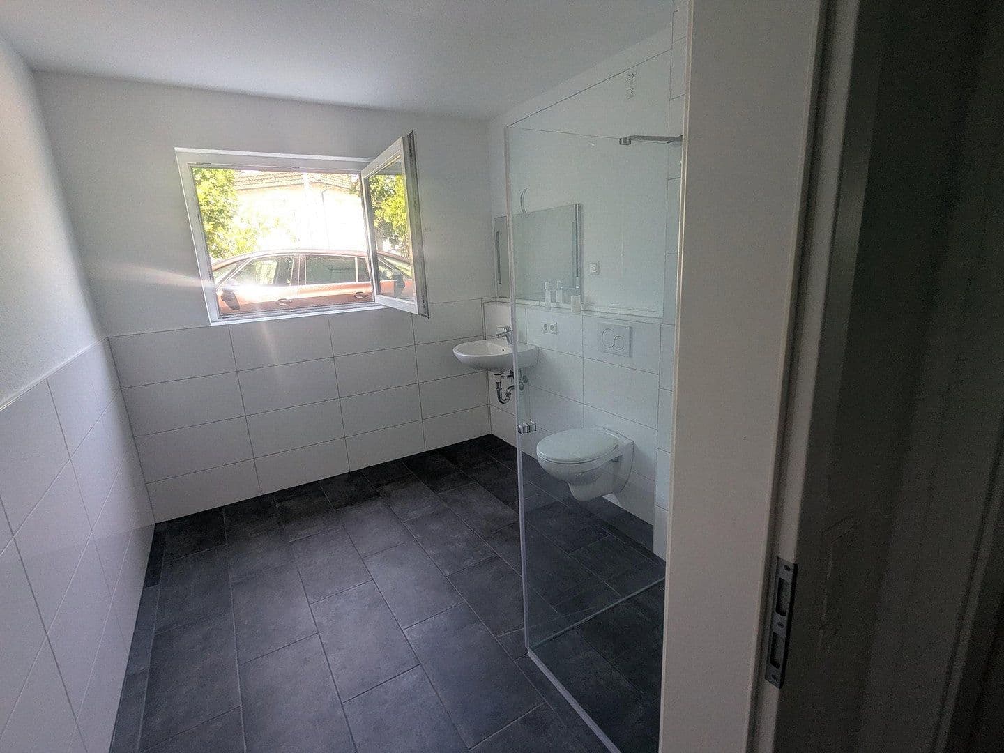 Prenájom bytu 2-izbový 63 m², Kirchheim am Neckar, Bádensko-Wurttembersko Prenájom bytu 2-izbový 63 m², Kirchheim am Neckar, Bádensko-Wurttembersko