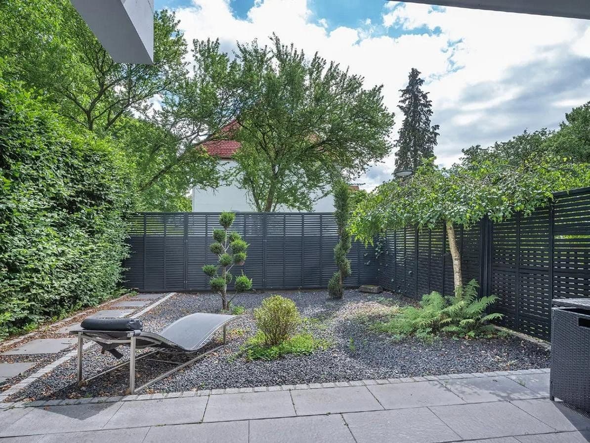Prenájom bytu 2-izbový 56 m², München, Bavorsko Prenájom bytu 2-izbový 56 m², München, Bavorsko