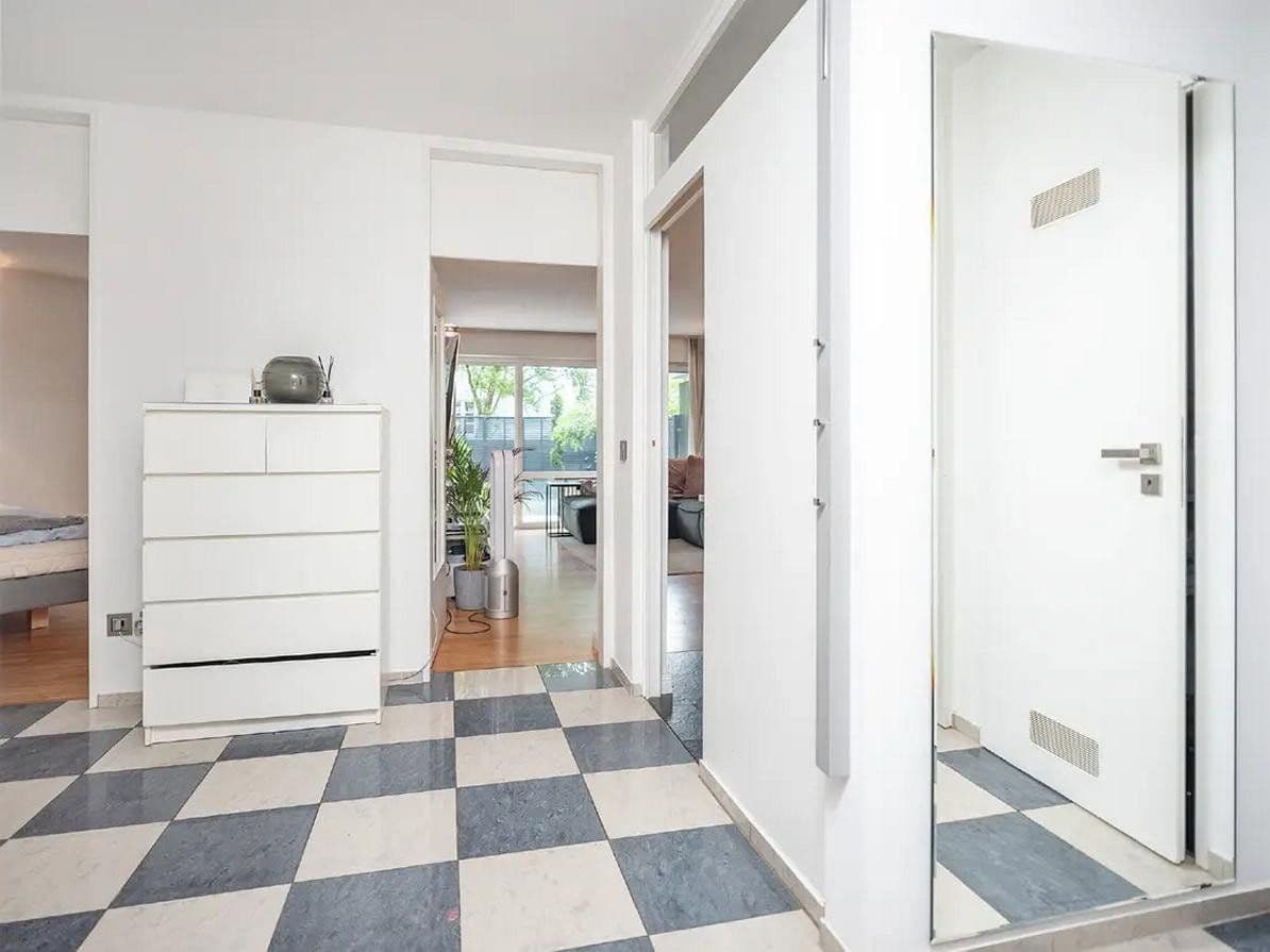 Prenájom bytu 2-izbový 56 m², München, Bavorsko Prenájom bytu 2-izbový 56 m², München, Bavorsko