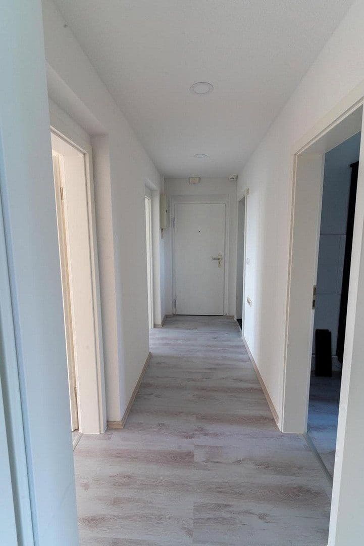 Prenájom bytu 3-izbový 67 m², Richardstr. 30, Nienburg (Saale), Sasko-Anhaltsko Prenájom bytu 3-izbový 67 m², Richardstr. 30, Nienburg (Saale), Sasko-Anhaltsko