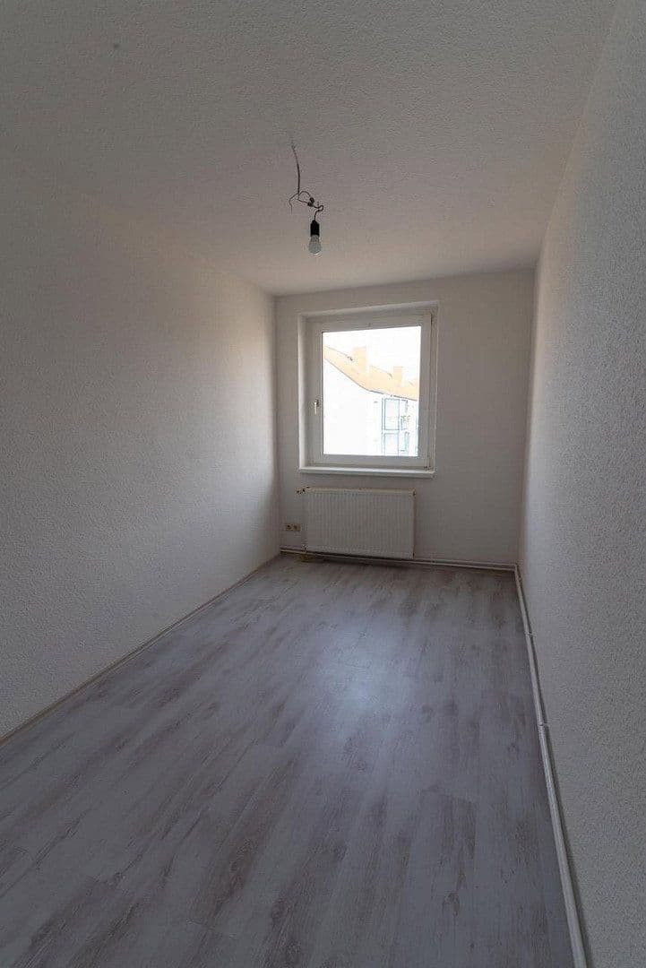 Prenájom bytu 3-izbový 67 m², Richardstr. 30, Nienburg (Saale), Sasko-Anhaltsko Prenájom bytu 3-izbový 67 m², Richardstr. 30, Nienburg (Saale), Sasko-Anhaltsko