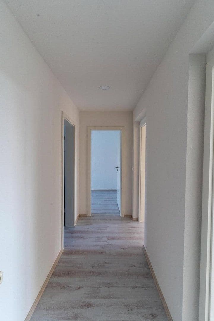 Prenájom bytu 3-izbový 67 m², Richardstr. 30, Nienburg (Saale), Sasko-Anhaltsko Prenájom bytu 3-izbový 67 m², Richardstr. 30, Nienburg (Saale), Sasko-Anhaltsko