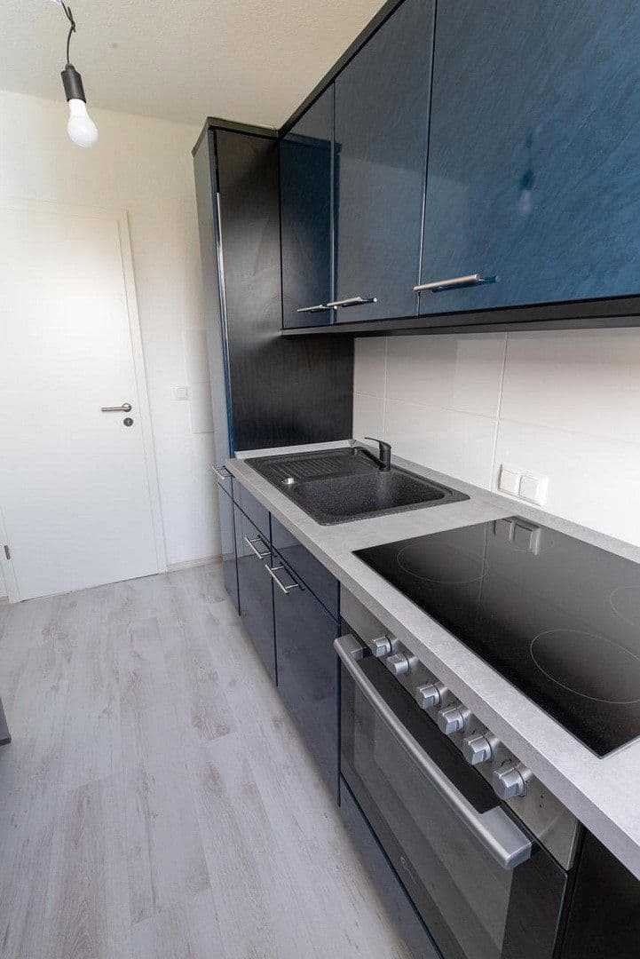 Prenájom bytu 3-izbový 67 m², Richardstr. 30, Nienburg (Saale), Sasko-Anhaltsko Prenájom bytu 3-izbový 67 m², Richardstr. 30, Nienburg (Saale), Sasko-Anhaltsko