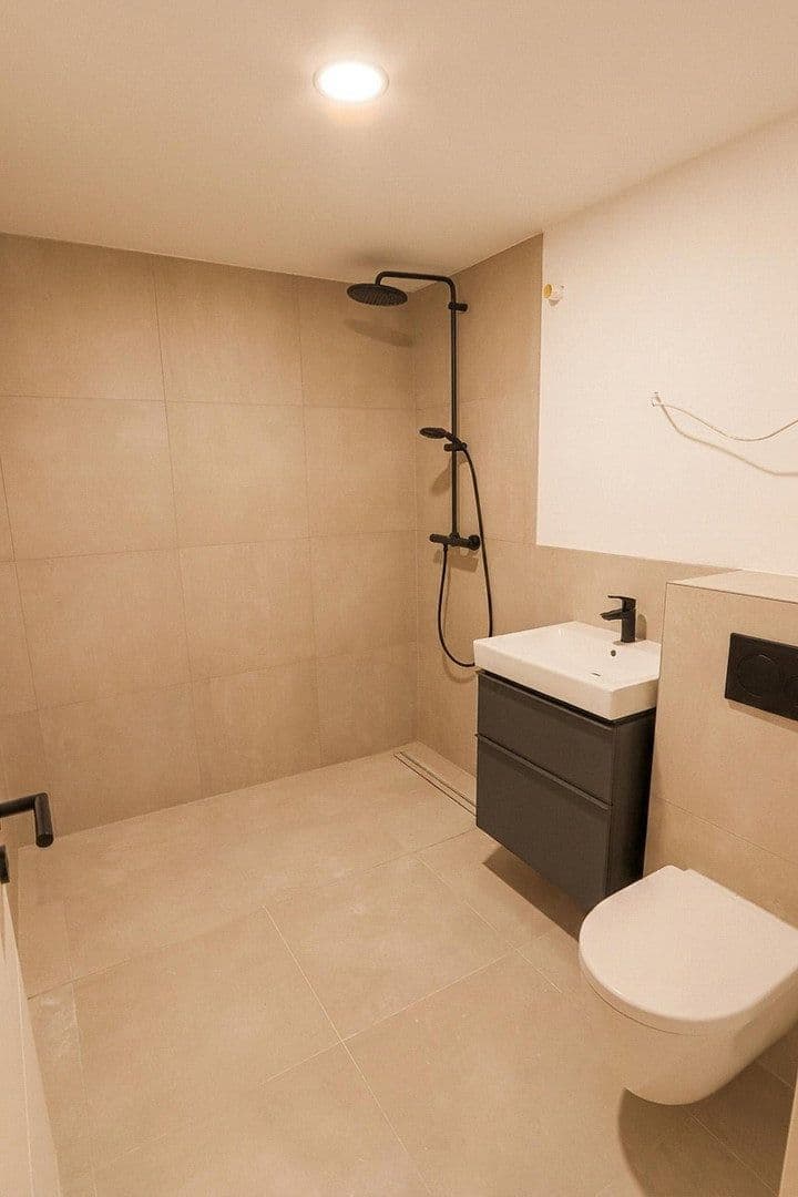 Prenájom bytu 2-izbový 74 m², Am Tyrol 25, Iserlohn, Severné Porýnie - Westfálsko Prenájom bytu 2-izbový 74 m², Am Tyrol 25, Iserlohn, Severné Porýnie - Westfálsko