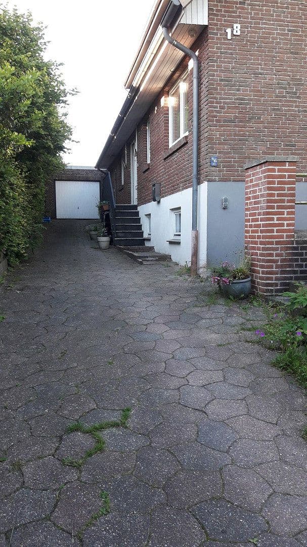 Predaj domu 280 m², pozemek 1.075 m², Großsolt, Šlezvicko-Holštajnsko Predaj domu 280 m², pozemek 1.075 m², Großsolt, Šlezvicko-Holštajnsko