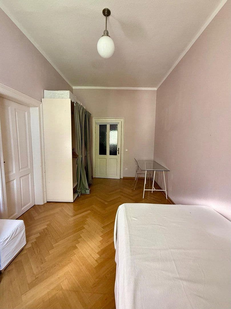 Prenájom bytu 1-izbový 15 m², Kaiserstraße 40, München, Bavorsko Prenájom bytu 1-izbový 15 m², Kaiserstraße 40, München, Bavorsko