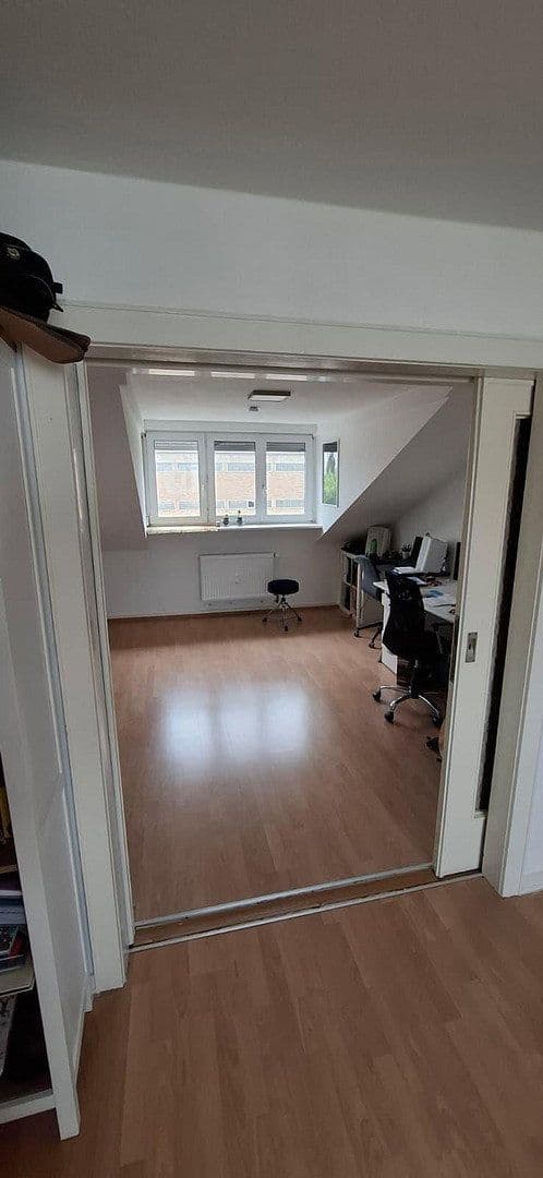 Prenájom bytu 3-izbový 56 m², Antoninusstraße 39, Frankfurt am Main, Hesensko Prenájom bytu 3-izbový 56 m², Antoninusstraße 39, Frankfurt am Main, Hesensko