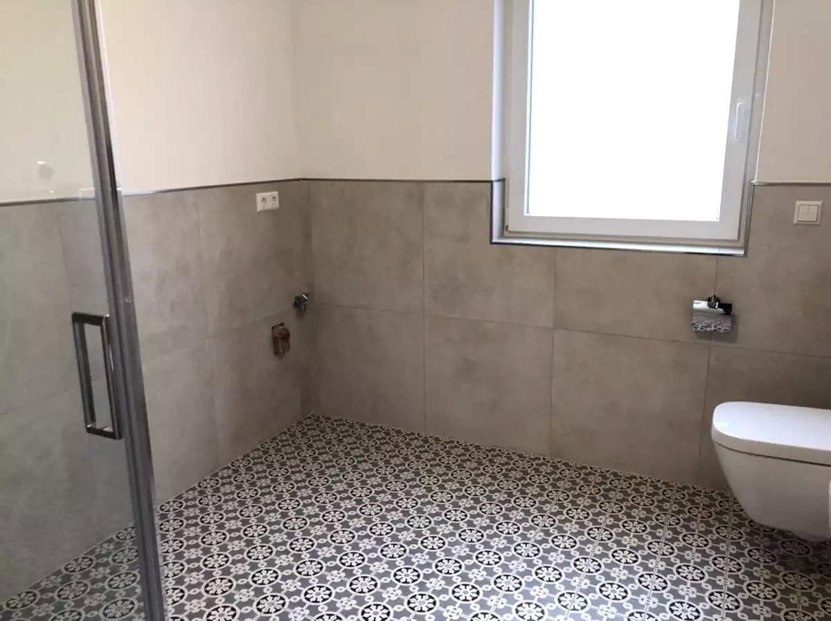 Prenájom bytu 3-izbový 85 m², Lauffen am Neckar, Bádensko-Wurttembersko Prenájom bytu 3-izbový 85 m², Lauffen am Neckar, Bádensko-Wurttembersko