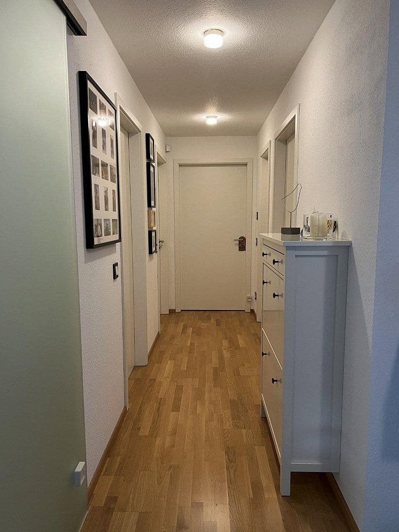 Prenájom bytu 3-izbový 94 m², Oswald-Hesse-Straße 14, Stuttgart, Bádensko-Wurttembersko Prenájom bytu 3-izbový 94 m², Oswald-Hesse-Straße 14, Stuttgart, Bádensko-Wurttembersko