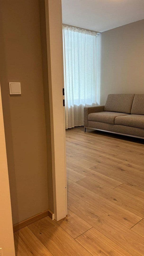 Prenájom bytu 1-izbový 28 m², Arcostr 10, Berlin, Berlín Prenájom bytu 1-izbový 28 m², Arcostr 10, Berlin, Berlín