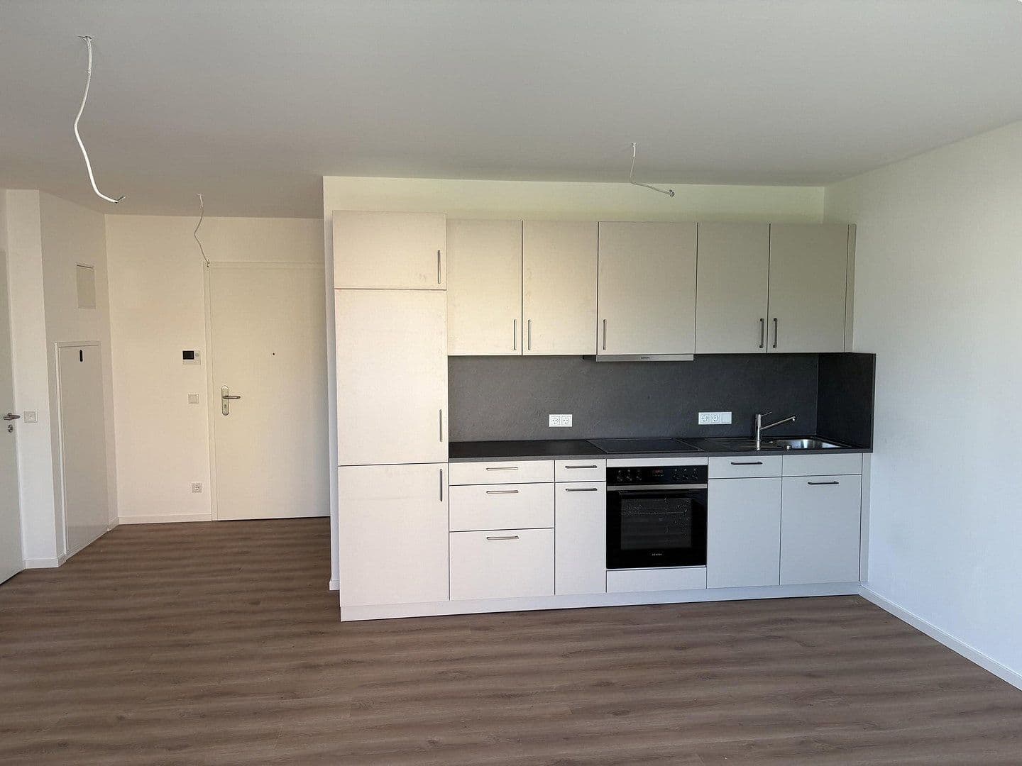 Prenájom bytu 2-izbový 56 m², Würzburger Straße 37, Stockstadt am Main, Bavorsko Prenájom bytu 2-izbový 56 m², Würzburger Straße 37, Stockstadt am Main, Bavorsko