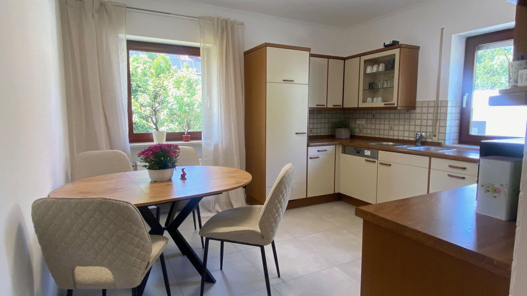 Prenájom bytu 4-izbový 114 m², Fürth, Bavorsko Prenájom bytu 4-izbový 114 m², Fürth, Bavorsko