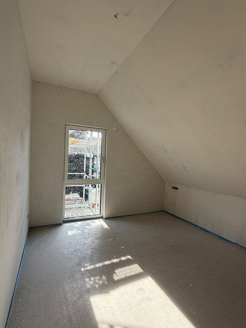 Prenájom bytu 3-izbový 66 m², Esslingen am Neckar, Bádensko-Wurttembersko Prenájom bytu 3-izbový 66 m², Esslingen am Neckar, Bádensko-Wurttembersko