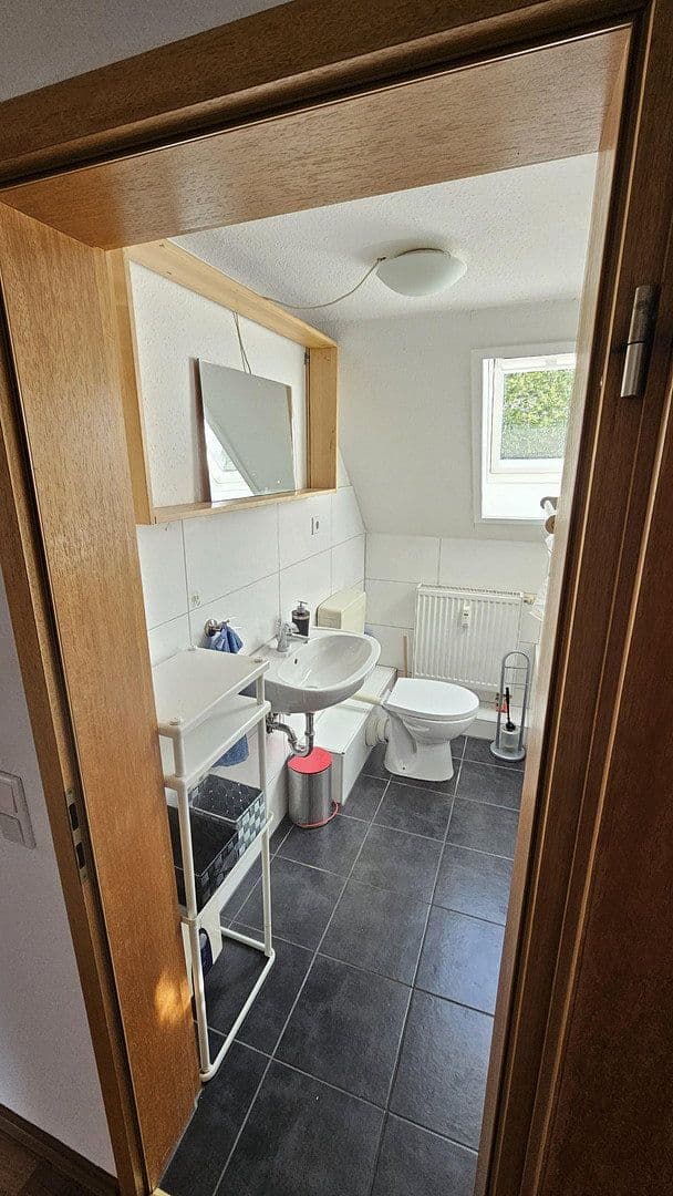 Prenájom bytu 4-izbový 93 m², Mülheimer Straße 76, Essen, Severné Porýnie - Westfálsko Prenájom bytu 4-izbový 93 m², Mülheimer Straße 76, Essen, Severné Porýnie - Westfálsko