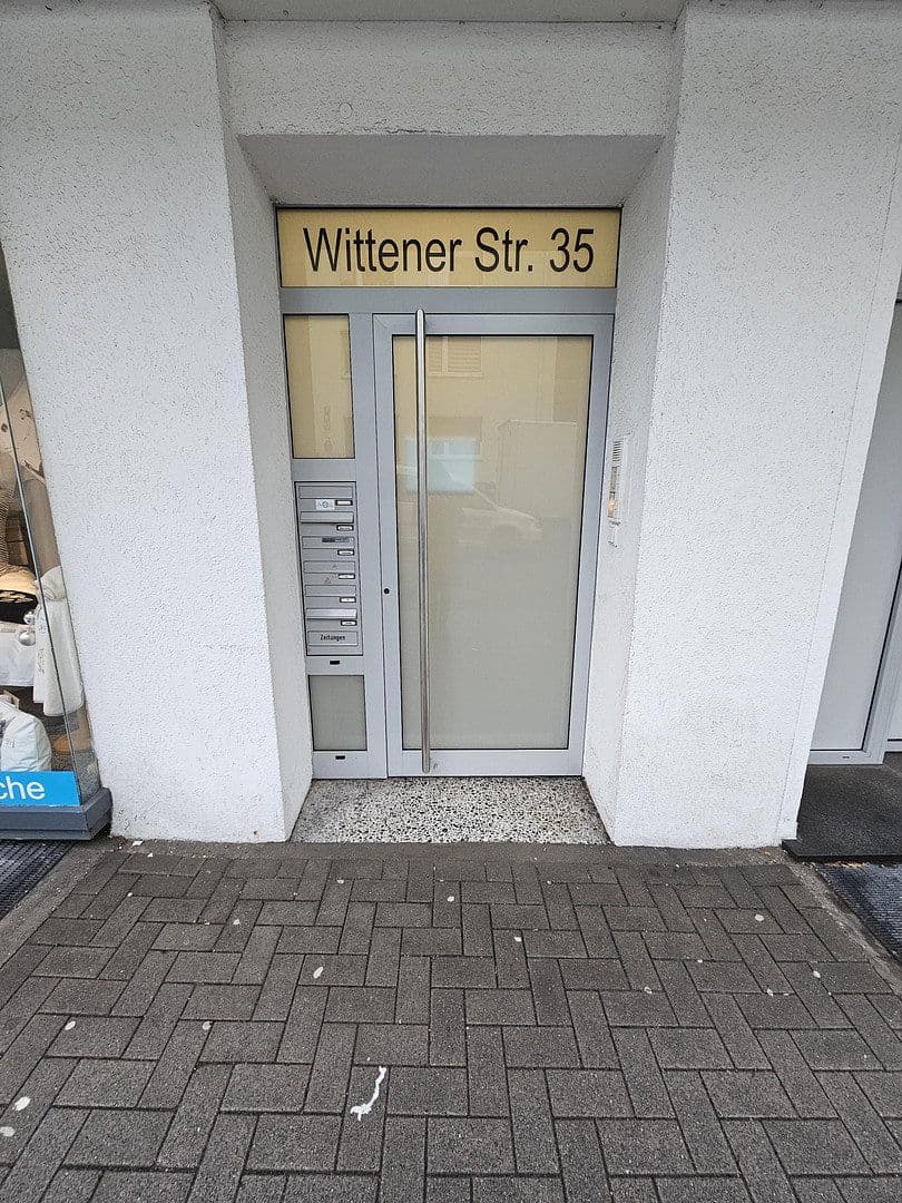 Prenájom bytu 3-izbový 85 m², Wittener Straße 35, Castrop-Rauxel, Severné Porýnie - Westfálsko Prenájom bytu 3-izbový 85 m², Wittener Straße 35, Castrop-Rauxel, Severné Porýnie - Westfálsko