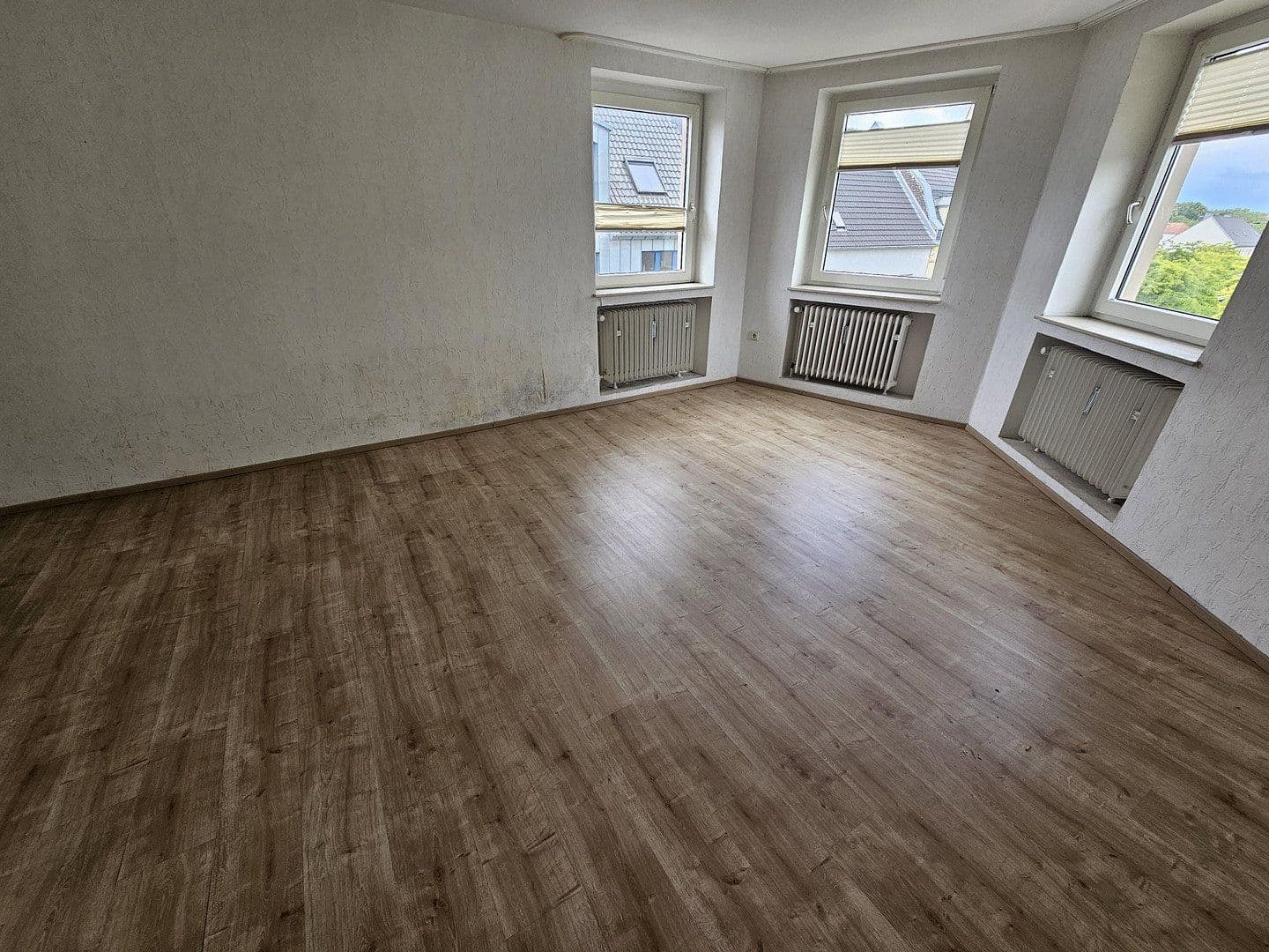 Prenájom bytu 3-izbový 85 m², Wittener Straße 35, Castrop-Rauxel, Severné Porýnie - Westfálsko Prenájom bytu 3-izbový 85 m², Wittener Straße 35, Castrop-Rauxel, Severné Porýnie - Westfálsko