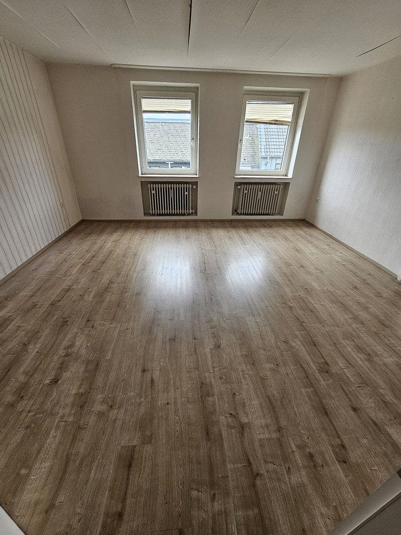 Prenájom bytu 3-izbový 85 m², Wittener Straße 35, Castrop-Rauxel, Severné Porýnie - Westfálsko Prenájom bytu 3-izbový 85 m², Wittener Straße 35, Castrop-Rauxel, Severné Porýnie - Westfálsko