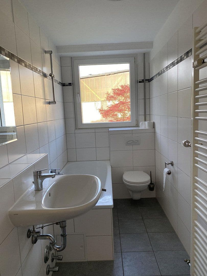 Prenájom bytu 3-izbový 63 m², Bergisch Gladbach, Severné Porýnie - Westfálsko Prenájom bytu 3-izbový 63 m², Bergisch Gladbach, Severné Porýnie - Westfálsko