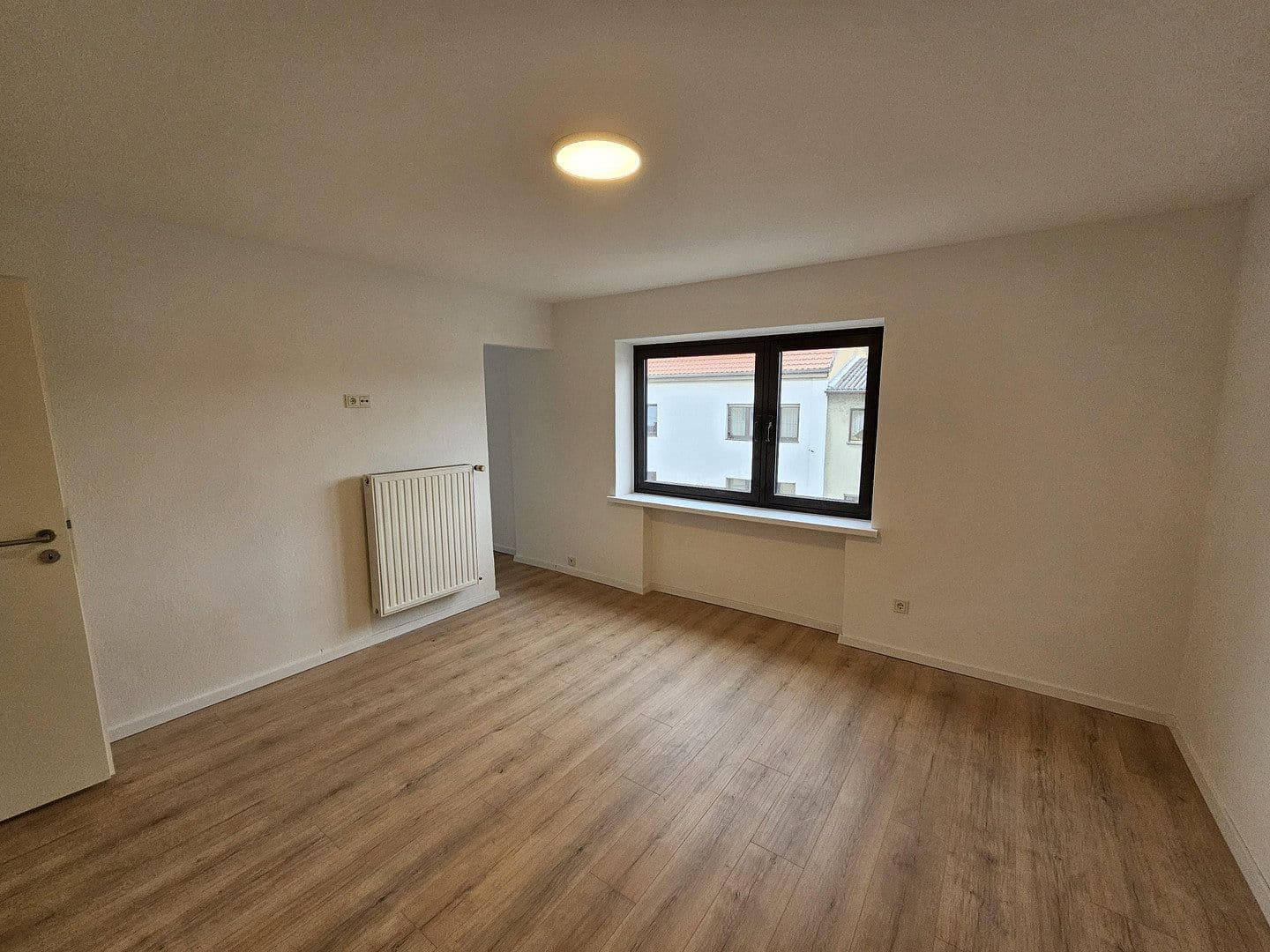 Prenájom bytu 3-izbový 62 m², Brückenstraße 26, Schiffweiler, Sársko Prenájom bytu 3-izbový 62 m², Brückenstraße 26, Schiffweiler, Sársko