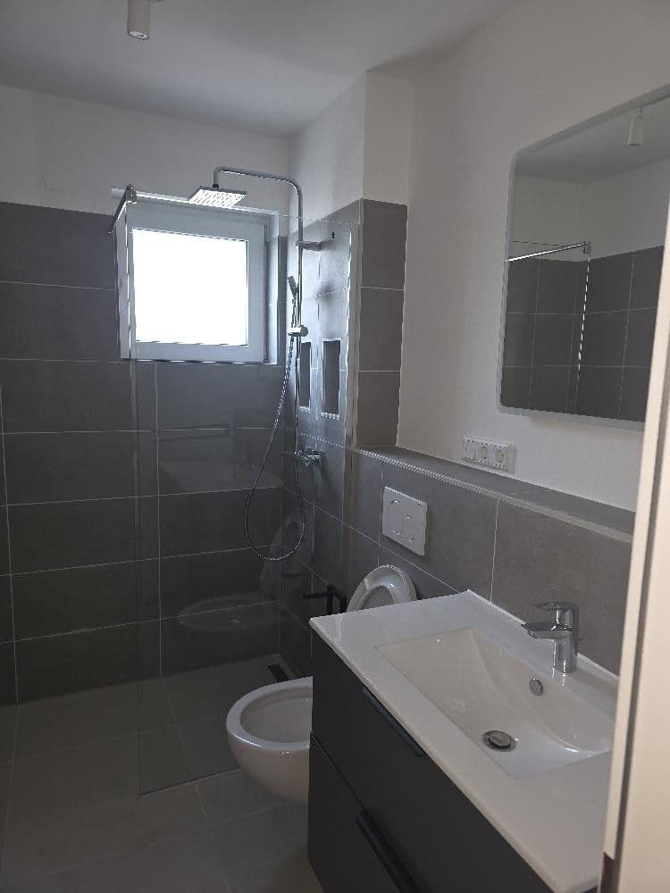 Prenájom bytu 4-izbový 133 m², Sulzbacher Str. 7a, Eschborn, Hesensko Prenájom bytu 4-izbový 133 m², Sulzbacher Str. 7a, Eschborn, Hesensko