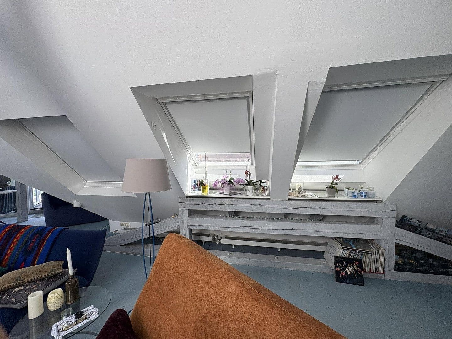 Prenájom bytu 3-izbový 214 m², Hannover, Dolné Sasko Prenájom bytu 3-izbový 214 m², Hannover, Dolné Sasko