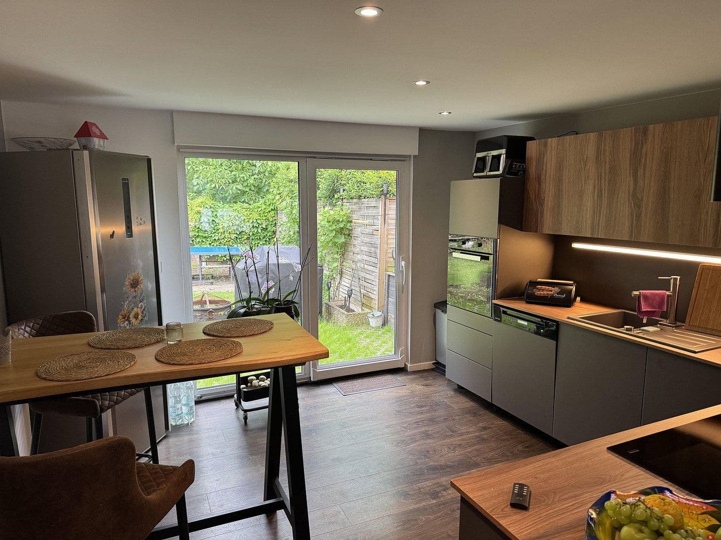 Predaj domu 206 m², pozemek 813 m², Berlin - Reinickendorf, Berlín Predaj domu 206 m², pozemek 813 m², Berlin - Reinickendorf, Berlín
