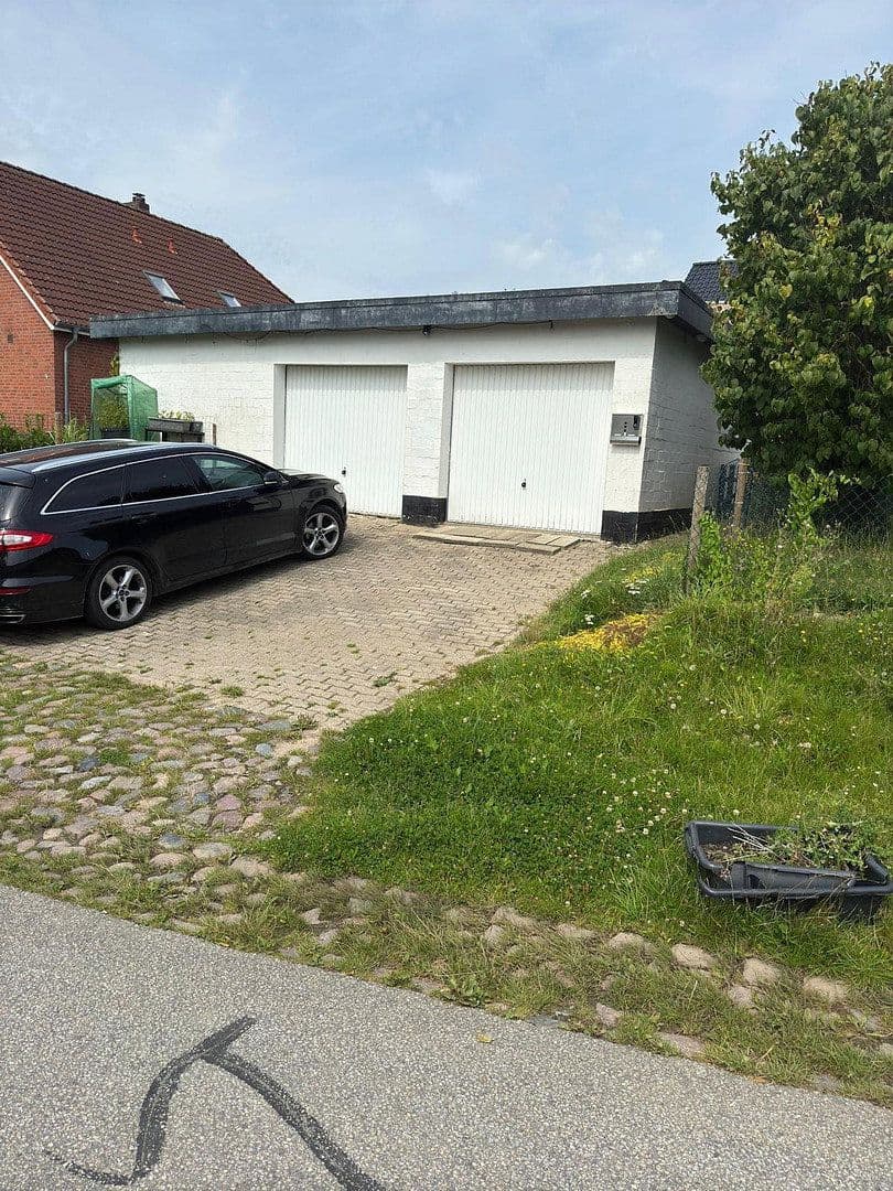 Prenájom bytu 4-izbový 100 m², Pronstorf, Šlezvicko-Holštajnsko Prenájom bytu 4-izbový 100 m², Pronstorf, Šlezvicko-Holštajnsko