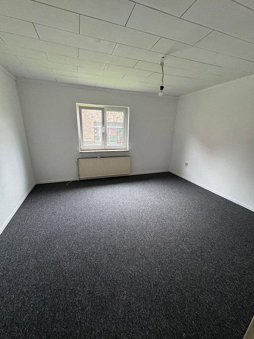 Prenájom bytu 4-izbový 100 m², Pronstorf, Šlezvicko-Holštajnsko Prenájom bytu 4-izbový 100 m², Pronstorf, Šlezvicko-Holštajnsko