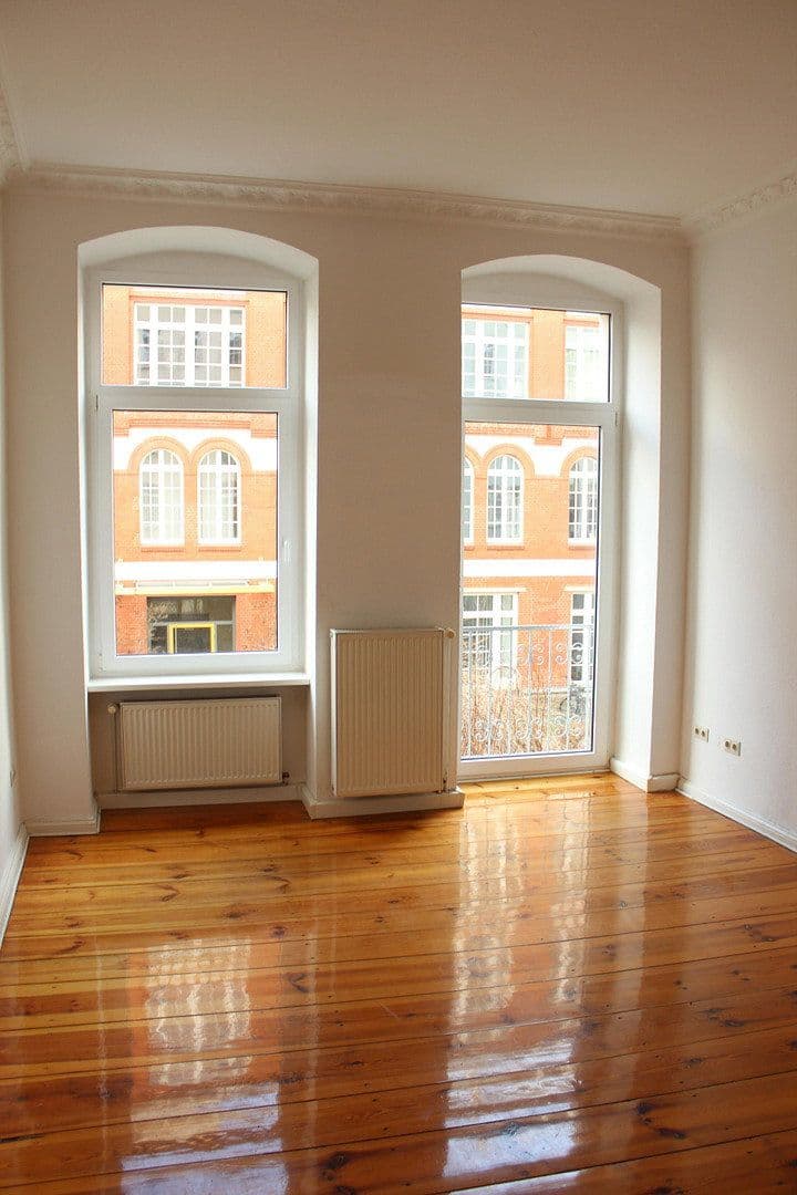 Prenájom bytu 2-izbový 59 m², Berlin, Berlín Prenájom bytu 2-izbový 59 m², Berlin, Berlín