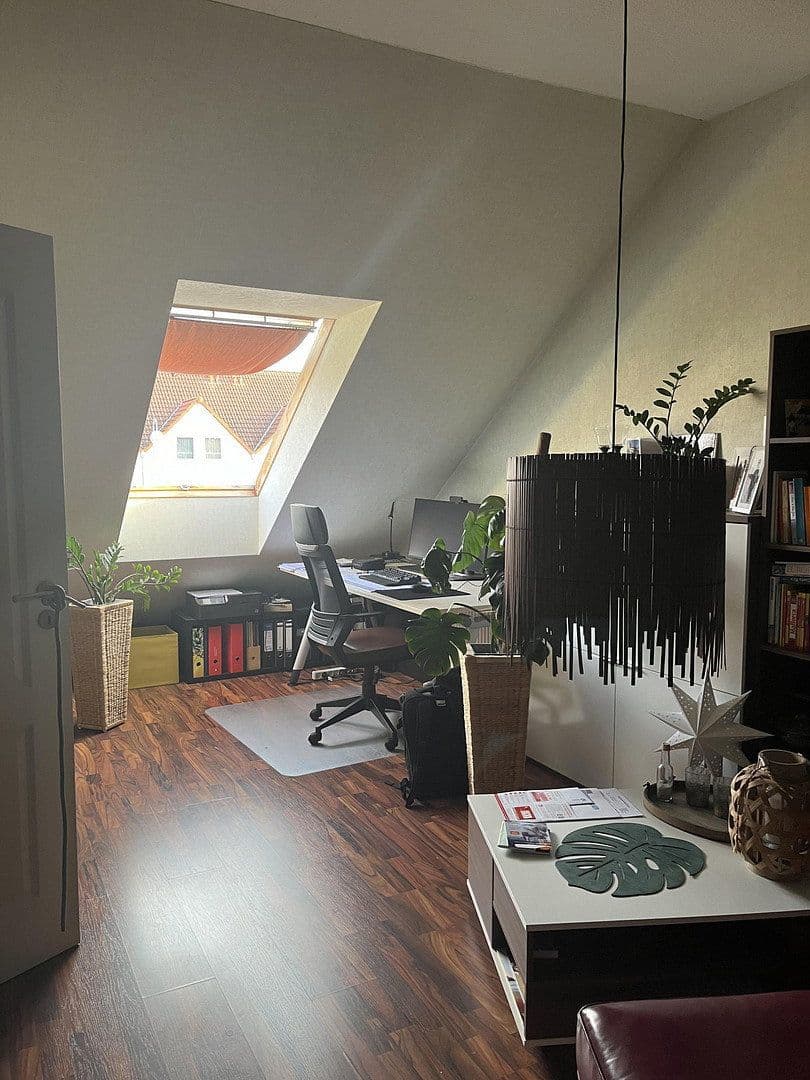 Predaj domu 98 m², pozemek 128 m², Laatzen, Dolné Sasko Predaj domu 98 m², pozemek 128 m², Laatzen, Dolné Sasko