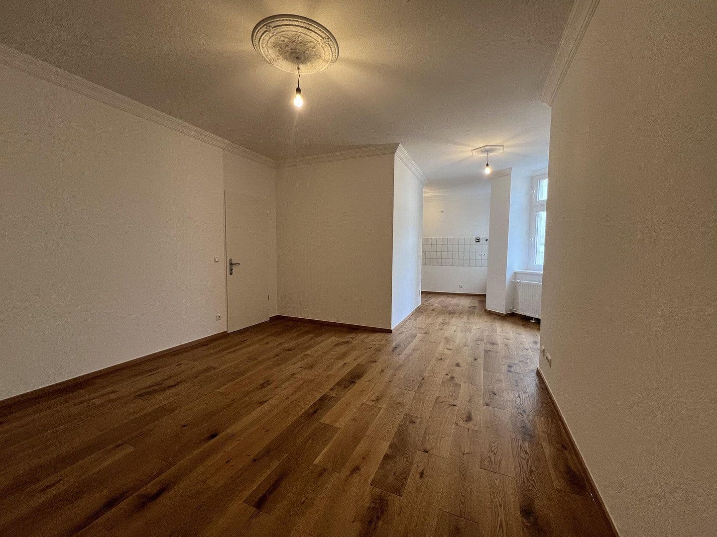 Predaj bytu 3-izbový 92 m², Berlin, Berlín Predaj bytu 3-izbový 92 m², Berlin, Berlín