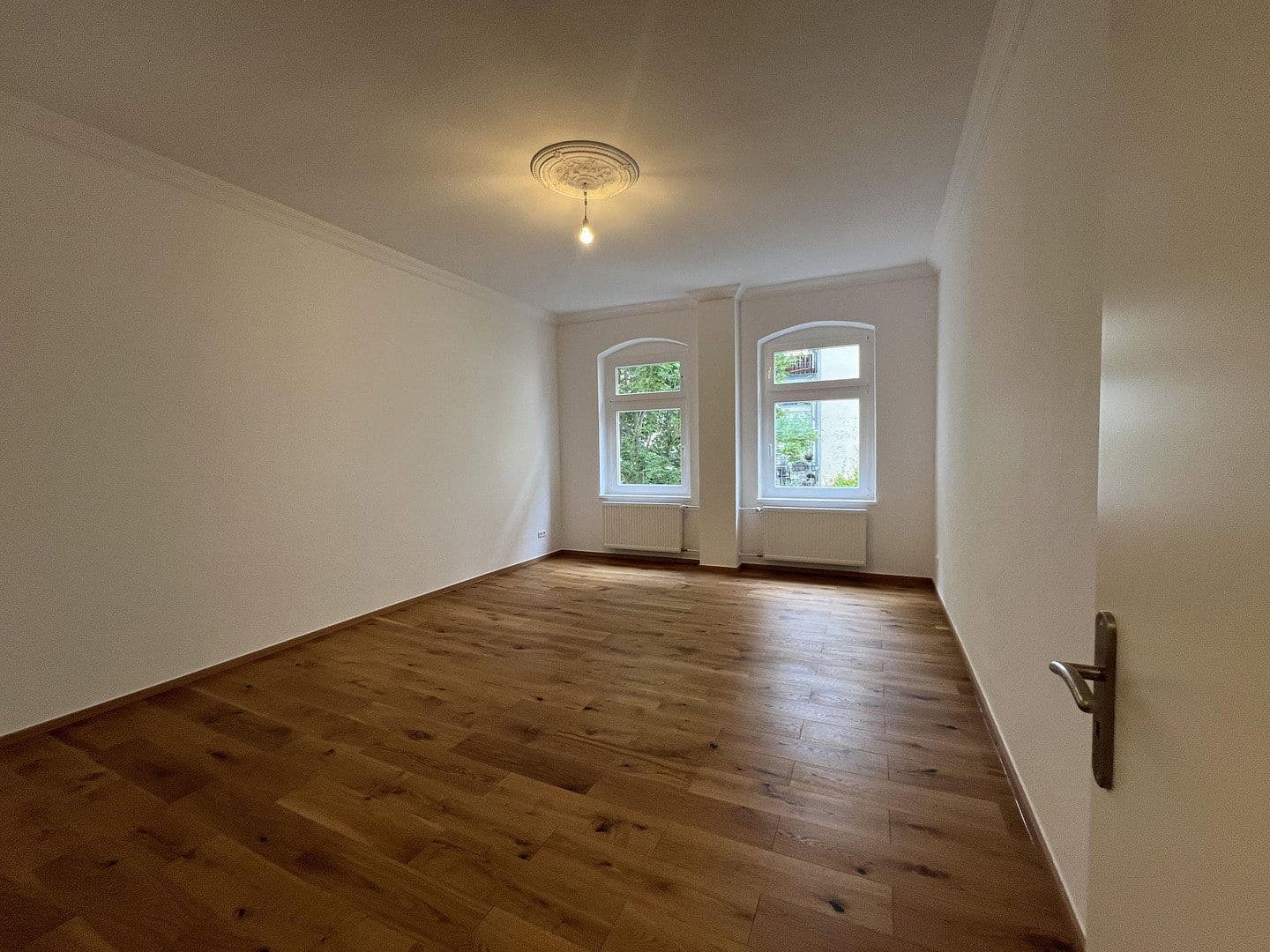 Predaj bytu 3-izbový 92 m², Berlin, Berlín Predaj bytu 3-izbový 92 m², Berlin, Berlín