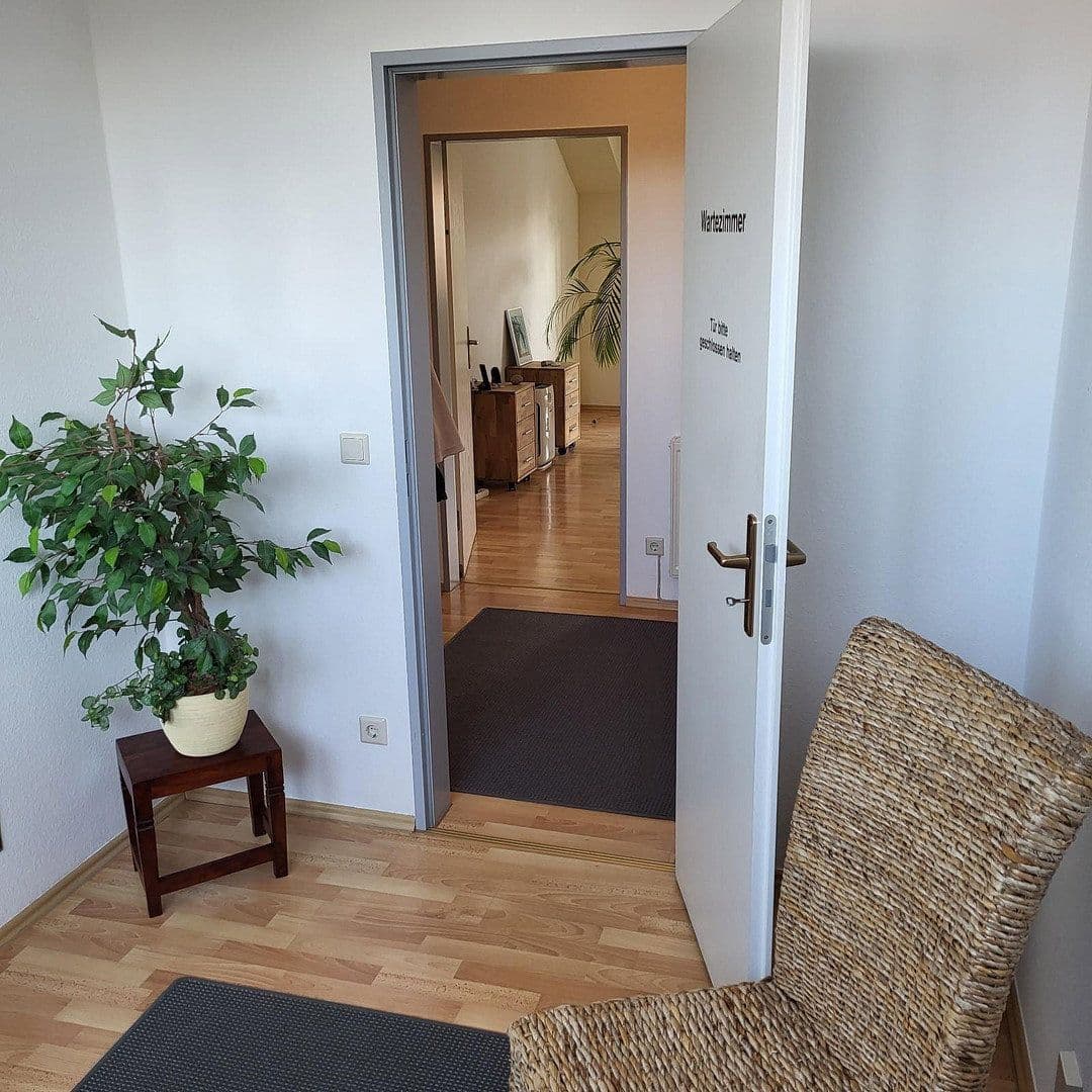 Prenájom bytu 3-izbový 120 m², Frankfurter Str.90, Salzgitter, Dolné Sasko Prenájom bytu 3-izbový 120 m², Frankfurter Str.90, Salzgitter, Dolné Sasko
