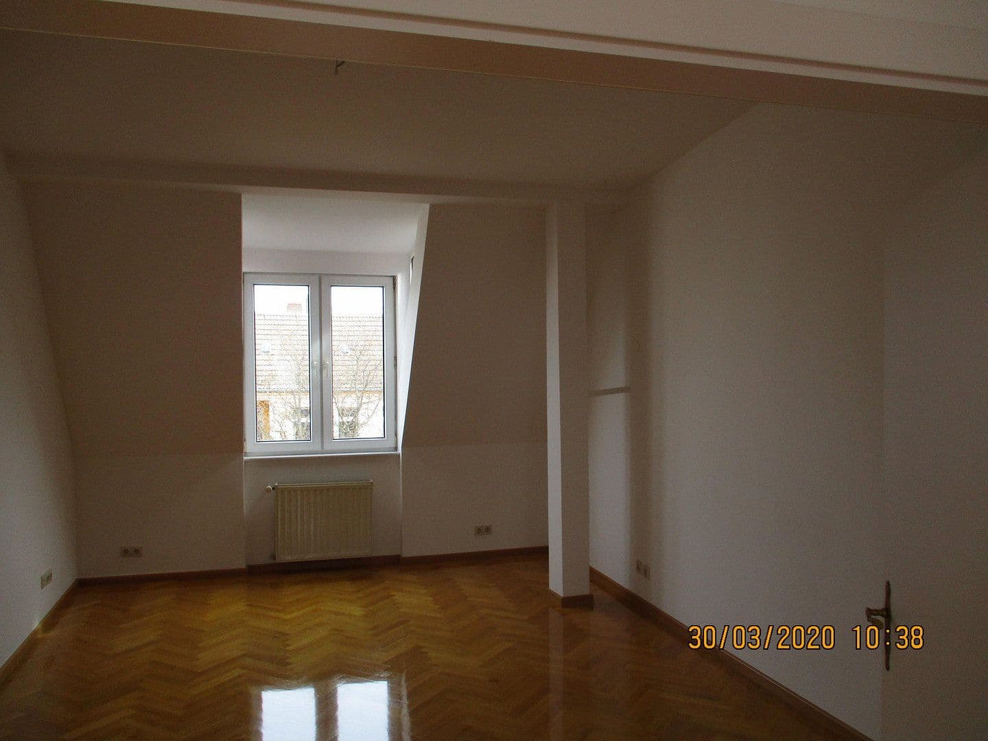 Prenájom bytu 4-izbový 105 m², Berlin, Berlín Prenájom bytu 4-izbový 105 m², Berlin, Berlín
