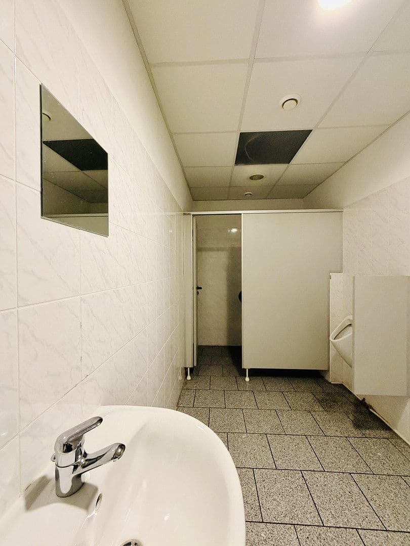 Prenájom nebytového priestoru 230 m², Draisstraße 1, Karlsbad, Bádensko-Wurttembersko Prenájom nebytového priestoru 230 m², Draisstraße 1, Karlsbad, Bádensko-Wurttembersko