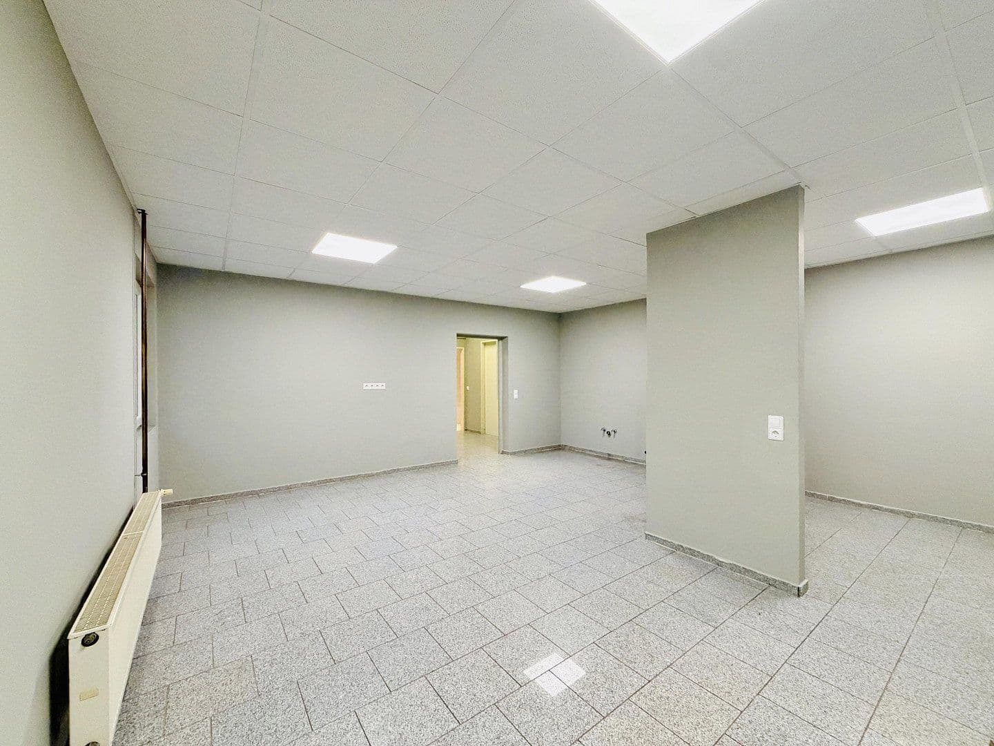 Prenájom nebytového priestoru 230 m², Draisstraße 1, Karlsbad, Bádensko-Wurttembersko Prenájom nebytového priestoru 230 m², Draisstraße 1, Karlsbad, Bádensko-Wurttembersko