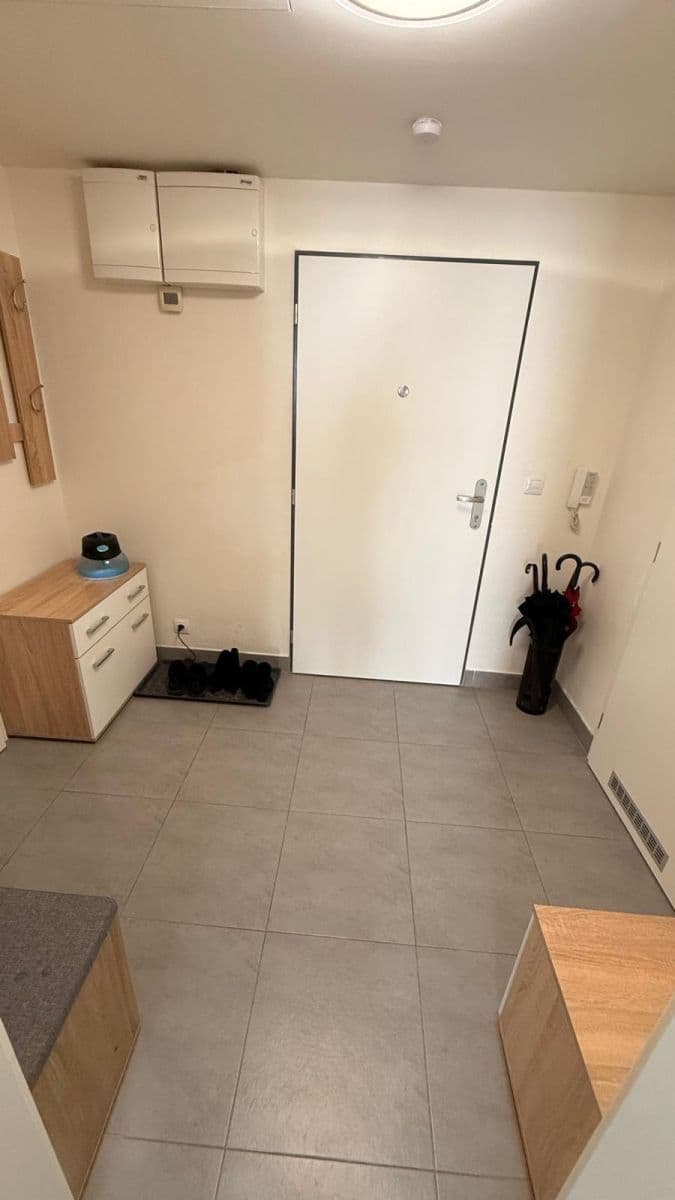 Prenájom bytu 2-izbový 55 m², Tupolevova, Praha, Praha Prenájom bytu 2-izbový 55 m², Tupolevova, Praha, Praha