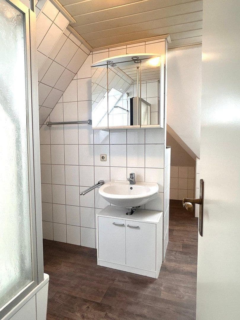 Prenájom bytu 2-izbový 90 m², Lutherstraße 8, Osnabrück, Dolné Sasko Prenájom bytu 2-izbový 90 m², Lutherstraße 8, Osnabrück, Dolné Sasko