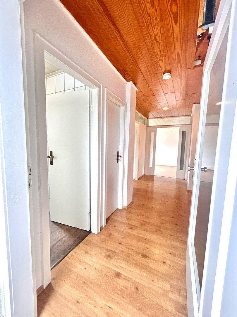Prenájom bytu 2-izbový 90 m², Lutherstraße 8, Osnabrück, Dolné Sasko Prenájom bytu 2-izbový 90 m², Lutherstraße 8, Osnabrück, Dolné Sasko