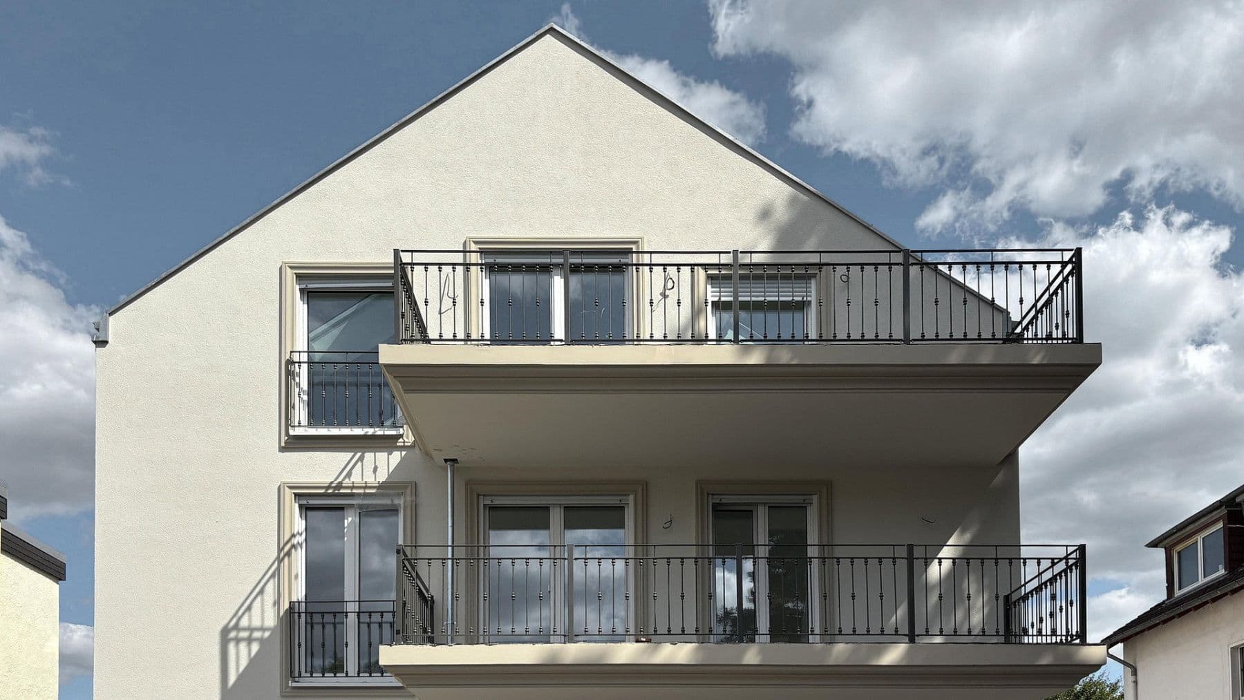 Prenájom bytu 3-izbový 104 m², Offenbach am Main, Hesensko Prenájom bytu 3-izbový 104 m², Offenbach am Main, Hesensko