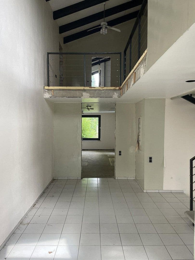 Predaj domu 245 m², pozemek 2.660 m², Aschaffenburg, Bavorsko Predaj domu 245 m², pozemek 2.660 m², Aschaffenburg, Bavorsko