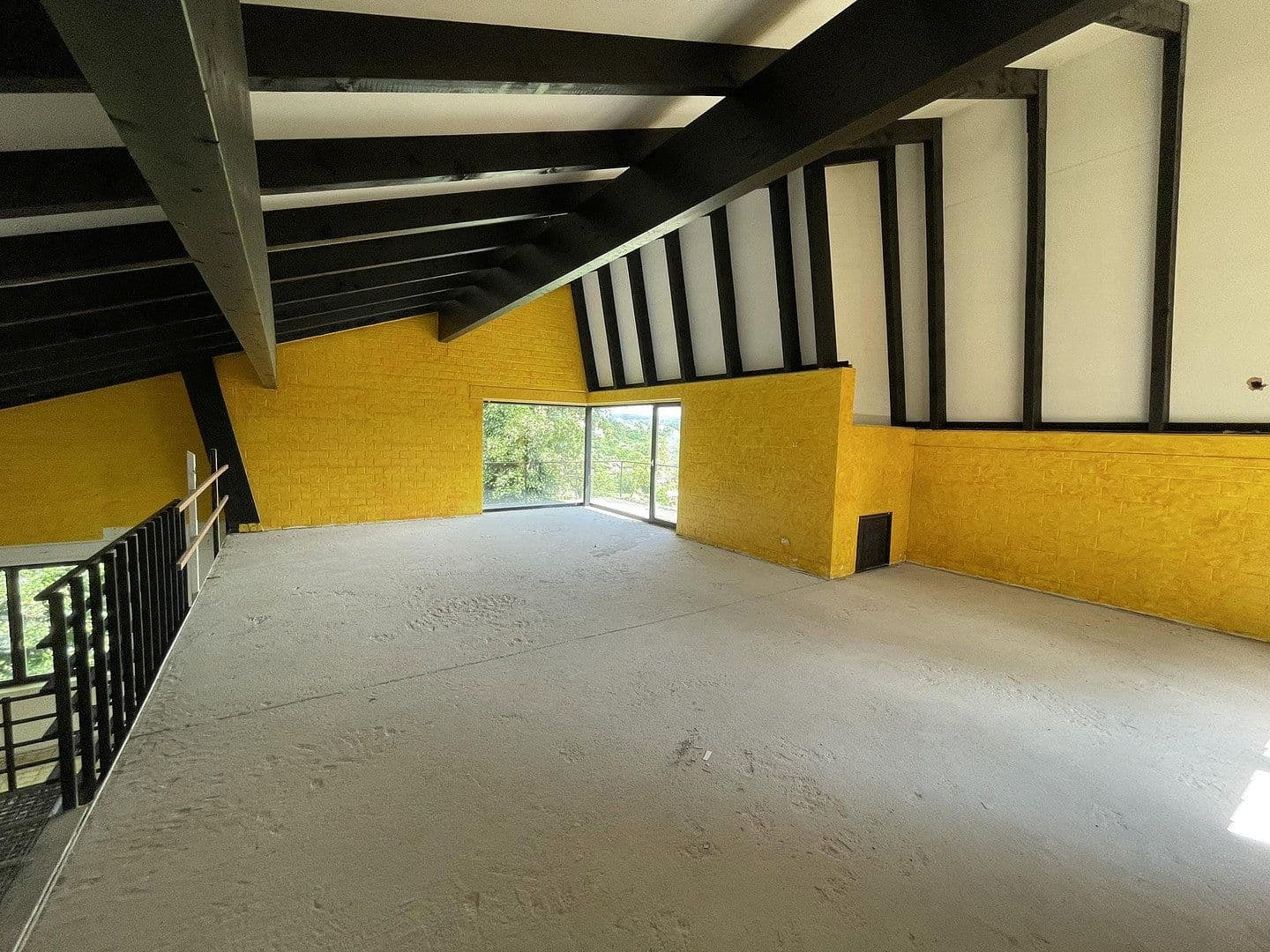 Predaj domu 245 m², pozemek 2.660 m², Aschaffenburg, Bavorsko Predaj domu 245 m², pozemek 2.660 m², Aschaffenburg, Bavorsko