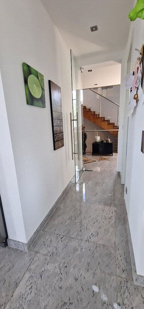 Predaj domu 369 m², pozemek 1.221 m², Bingen am Rhein, Porýnie-Falcko Predaj domu 369 m², pozemek 1.221 m², Bingen am Rhein, Porýnie-Falcko