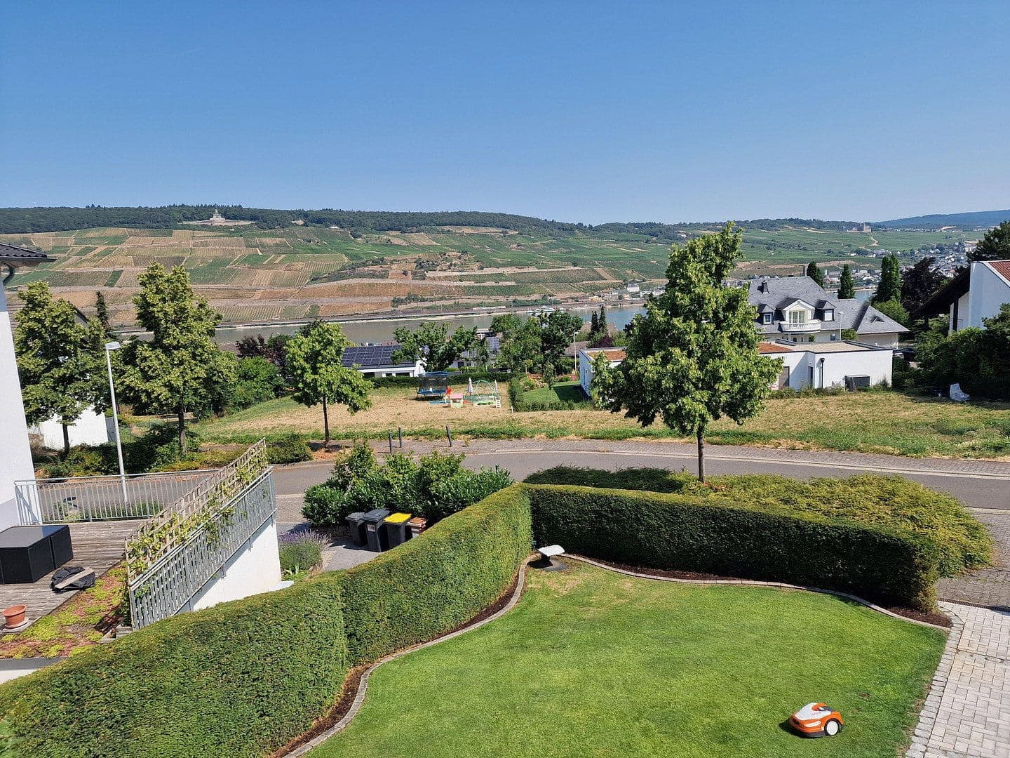 Predaj domu 369 m², pozemek 1.221 m², Bingen am Rhein, Porýnie-Falcko Predaj domu 369 m², pozemek 1.221 m², Bingen am Rhein, Porýnie-Falcko