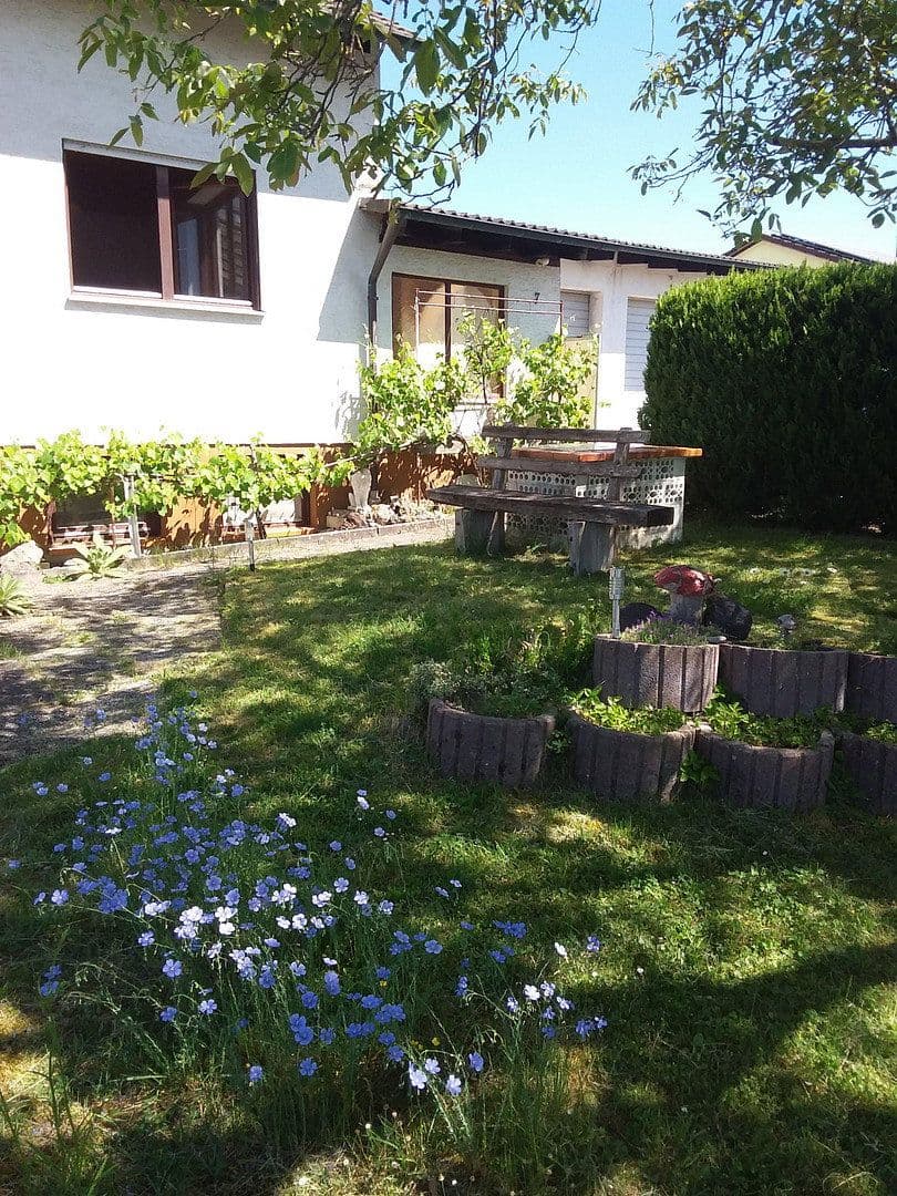 Predaj domu 144 m², pozemek 1.472 m², Kreßberg, Bádensko-Wurttembersko Predaj domu 144 m², pozemek 1.472 m², Kreßberg, Bádensko-Wurttembersko