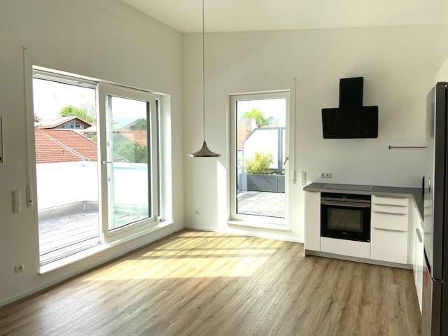 Prenájom bytu 2-izbový 53 m², Holzkirchen, Bavorsko Prenájom bytu 2-izbový 53 m², Holzkirchen, Bavorsko