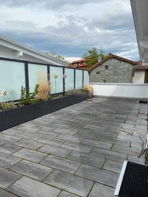 Prenájom bytu 2-izbový 53 m², Holzkirchen, Bavorsko Prenájom bytu 2-izbový 53 m², Holzkirchen, Bavorsko