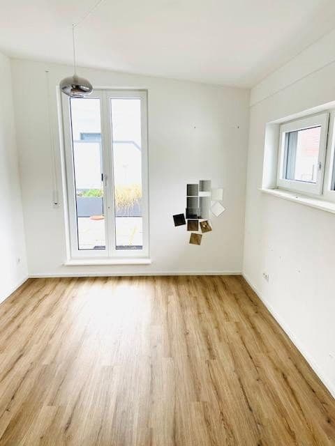 Prenájom bytu 2-izbový 53 m², Holzkirchen, Bavorsko Prenájom bytu 2-izbový 53 m², Holzkirchen, Bavorsko